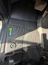 PISOS DE CALCE PERFECTO DODGE RAM 1500 2500 3500 AÑO 2008+ CON CAMELLO CON CONSOLA
