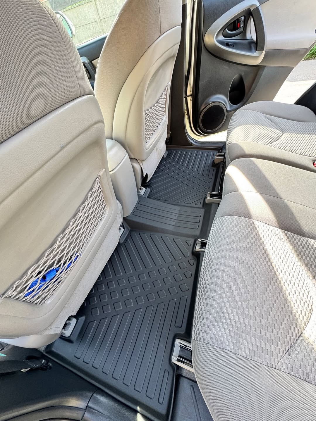 PISOS DE CALCE PERFECTO TOYOTA RAV4 2009-2013 3PIEZAS