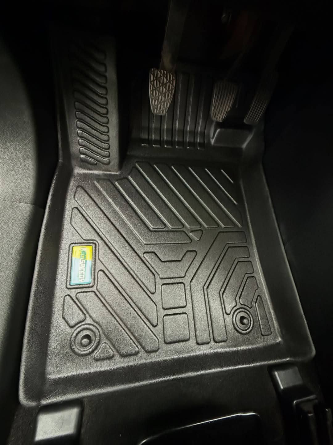 PISO DE CALCE PERFECTO MG MG5 3PIEZAS APLICA PARA TODOS LOS AÑOS