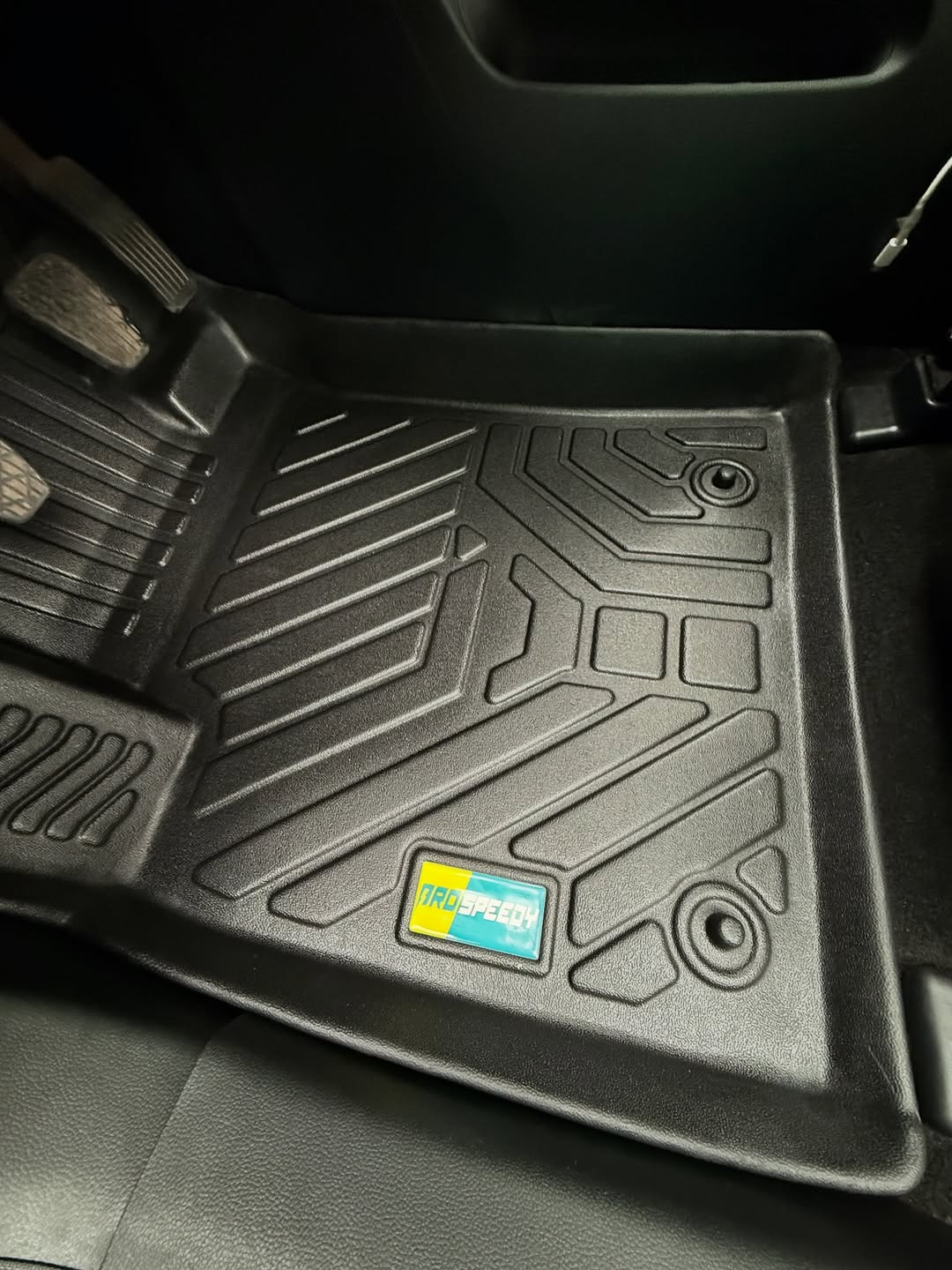 PISO DE CALCE PERFECTO MG MG5 3PIEZAS APLICA PARA TODOS LOS AÑOS
