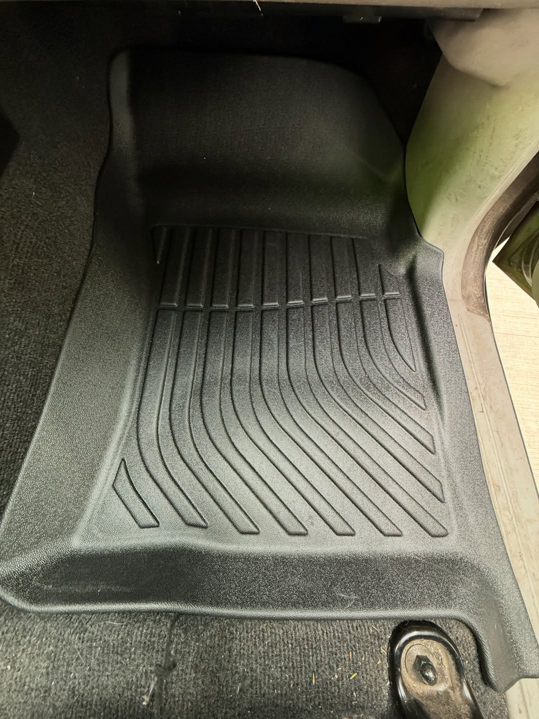 PISOS DE CALCE PERFECTO MITSUBISHI MONTERO SPORT G2 2011-2015 3PIEZAS