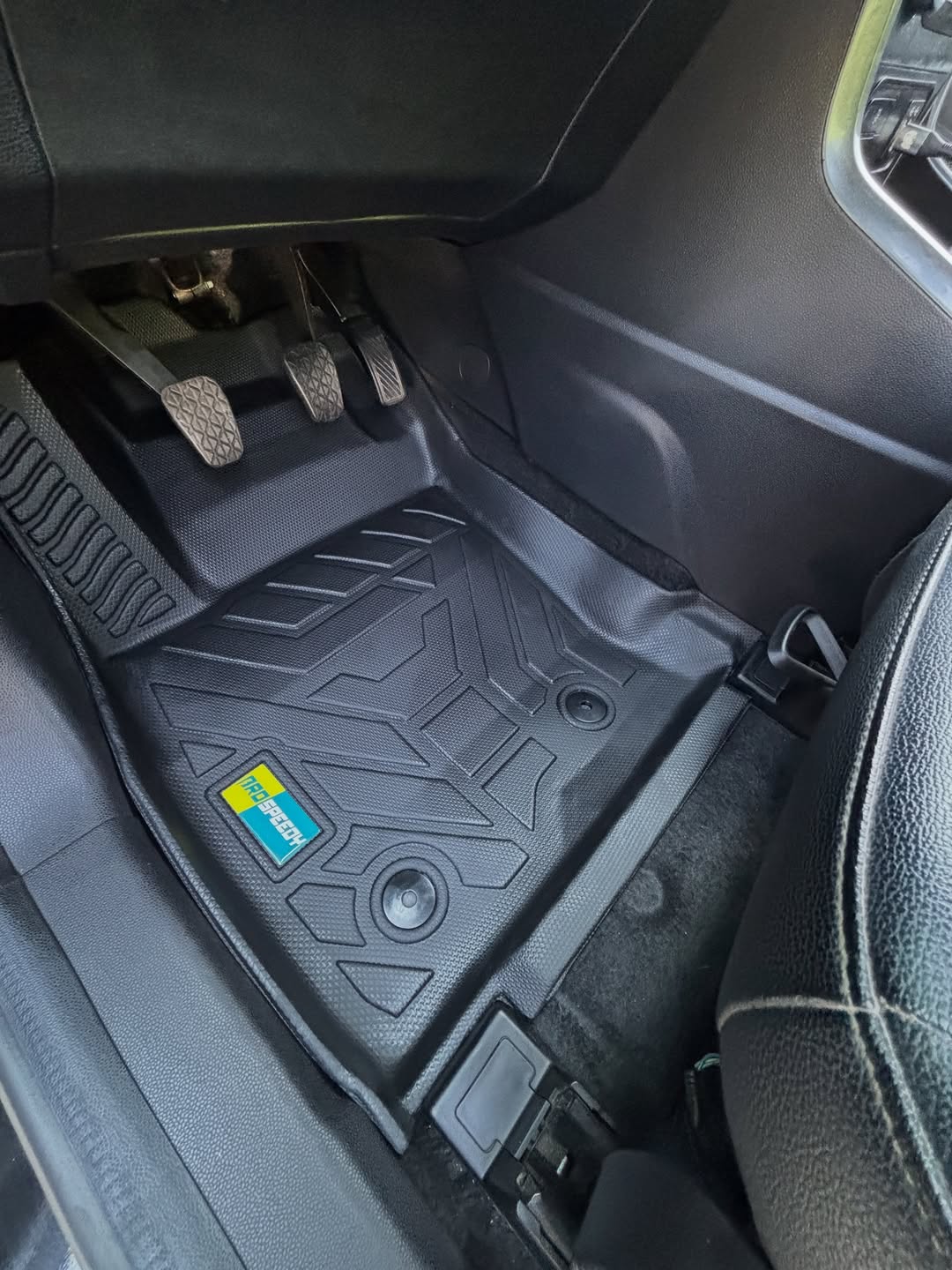 PISOS DE CALCE PERFECTO FORD ECOSPORT 2012+ 3PIEZAS