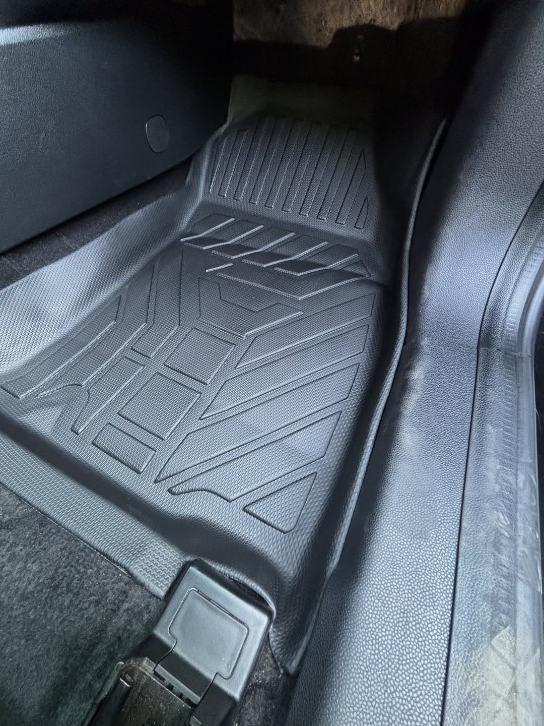 PISOS DE CALCE PERFECTO FORD ECOSPORT 2012+ 3PIEZAS